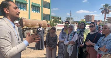 وفد من الجامعة الأمريكية فى زيارة لمناطق الفيوم السياحية ومشروعات حياة كريمة