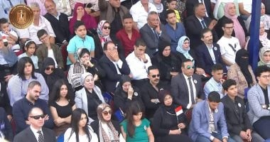أسر الشهداء يروون قصصا بطولية بعد تخرج أبنائهم من كلية الشرطة دفعة 2022.. والد الشهيد البشيهى: أشكر الرئيس السيسى وأدعو الله أن يحافظ عليه.. زوجة الشهيد عمرو هلال: الرئيس هو والد بنتى وعمرها ما حست إنها بدون أب