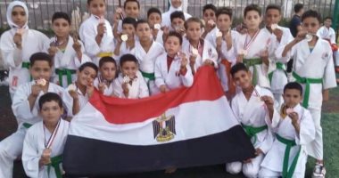 محافظ كفر الشيخ يهنئ أبطال كاراتيه مطوبس لحصدهم 28 ميدالية ببطولة الجمهورية