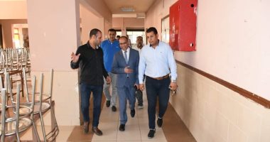 نائب رئيس جامعة القناة لشئون التعليم والطلاب يتابع انتظام الطلاب بالمدن الجامعية