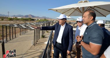 رئيس الوزراء يتابع أعمال المنطقتين الخضراء والزرقاء بشرم الشيخ استعدادا لـCop27