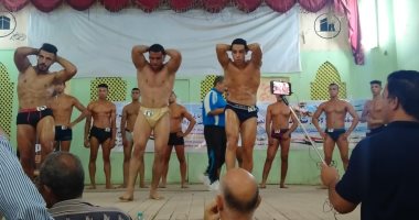 65 لاعبا يشاركون فى بطولة منطقة الفيوم لكمال الأجسام.. صور 