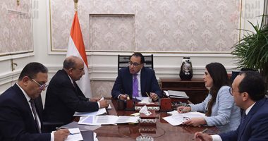 رئيس الوزراء يلتقى وزير قطاع الأعمال لمتابعة ملفات عمل الوزارة