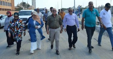 حى الزهور يشهد نقلة حضارية بالبنية التحتية لخدمة ربع مليون مواطن لأول مرة منذ إنشائه.. محافظ بورسعيد: 40 مليون جنيه لتطوير شبكات الصرف الصحى بمنطقة "على بن أبى طالب".. يؤكد: انتهاء الأعمال مارس القادم.. صور