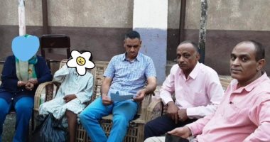 تقديم الدعم والرعاية لأحد الأطفال بلا مأوى بمركز كوم أمبو فى أسوان