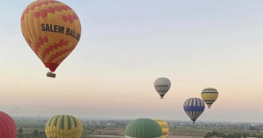 تحليق 35 رحلة بالون غرب الأقصر على متنها 700 سائح من حول العالم.. صور