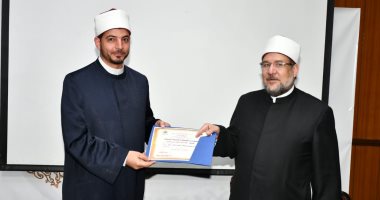 وزير الأوقاف يكرم الفائزين فى مسابقة الخطيب المثالى.. صور