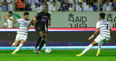 الهلال يتغلب على الطائى بصعوبة ويحافظ على وصافة الدوري السعودي