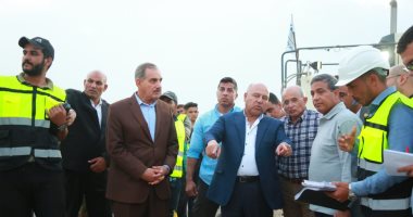 وزير النقل ومحافظ كفر الشيخ يتفقدان الأعمال الجارية لتطوير الطريق الدولى الساحلى