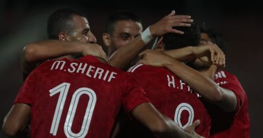 شريف وسافيو وعبد القادر في تشكيل الأهلي أمام الإسماعيلي بالجولة الأولى للدوري