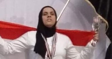 "منى" بطلة من ذوى الهمم تحصد المركز الأول أفريقيا والثانى عالميا في رفع الأثقال