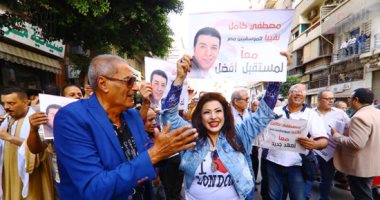 طبل بلدى ورقص استعدادًا للمؤتمر الصحفى لنقيب الموسيقيين مصطفى كامل