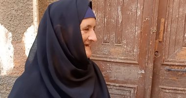 "حياة كريمة" أنهت أزمة انقطاع المياه في بنى سويف.. الحاجة صباح: المبادرة قضت على المشكلة بقرى المحافظة.. وغيرت الشبكة القديمة ووصلت المياه لكل منازل القرية.. ونفذت مشروعات الغاز الطبيعى والمجمع الزراعى والخدمى