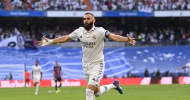 تقارير: بنزيما يغيب عن ريال مدريد ضد رايو فاليكانو ويعود بعد كأس العالم