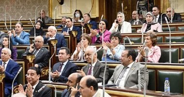 خفض سن استخراج البطاقة الشخصية لـ15 سنة أمام مجلس النواب غدا.. تعديل قانون الأحوال المدنية اتساقا مع قانونى تنظيم أوضاع التقاضى فى مسائل الأحوال الشخصية والطفل.. واللجنة التشريعية: يكسب المواطن مزيدا من الحقوق