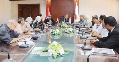 محافظ سوهاج يعقد اجتماعا لمتابعة الموقف التنفيذى لمشروع تطوير نفق العروبة