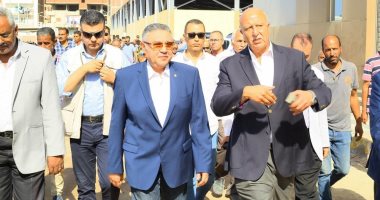 محافظ البحر الأحمر يفتتح سوق الدهار النموذجي بالغردقة.. صور