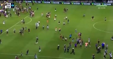 إلغاء مباراتين في البرازيل لاقتحام الجماهير الملاعب
