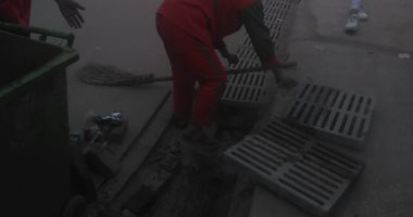 حملات لتنظيف بالوعات الصرف استعدادا لاستقبال موسم الأمطار بالقاهرة