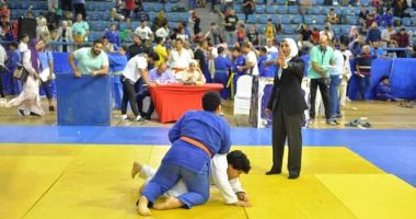 محافظ سوهاج يهنئ الفائزين بالمراكز الأولى فى بطولة الجمهورية للجودو.. صور