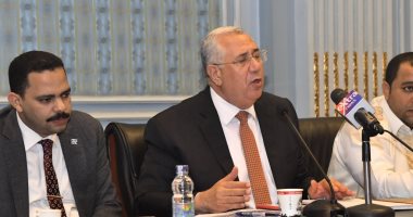 وزير الزراعة يطالب بتشديد الرقابة على أسعار تداول الأعلاف بالأسواق 