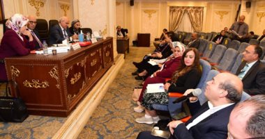 تعليم النواب تناقش أزمة خريجى المعاهد الفنية للتمريض وعودتهم للكادر الطبى