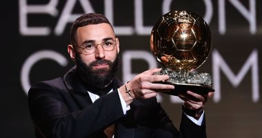 حفل الكرة الذهبية.. بنزيما في المركز الأول وصلاح خامسا لأفضل لاعب فى العالم