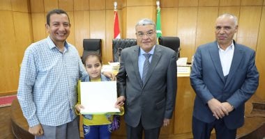 محافظ المنيا يكرم 20 فائزاً فى المسابقة الدينية لإذاعة شمال الصعيد