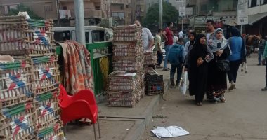 حى غرب شبرا الخيمة يشن حملة إزالة للإشغالات والمعوقات فى الشوارع.. صور