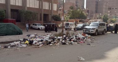 شكوى من تراكم القمامة فى شارع ترعة التوفيقية بالقليوبية.. والمحافظ يرد