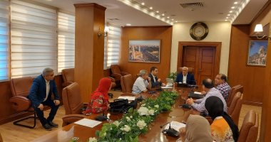 محافظ بورسعيد: إنشاء منظومة كاميرات مراقبه حديثه بالميادين العامة والشوارع