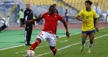 لقطات من الجولة الأولى للدوري.. الجماهير تزين المدرجات.. سقوط مفاجئ للمصرى.. سيراميكا يكشر عن أنيابه مبكرا.. تعادل سلبي وحيد.. الأهلي والزمالك يتسابقان نحو اللقب..7حراس يرتدون قفاز الإجادة و9 لاعبين نجوم الشباك