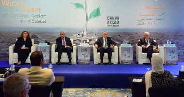 وزير الرى: التوسع فى استخدام التكنولوجيا الحديثة والطاقة المتجددة للتحلية
