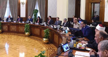 رئيس الوزراء مشيدا بافتتاح مصنع الرمال السوداء: تعظيم لاستغلال ثرواتنا