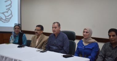 سكرتير مساعد البحر الأحمر يشهد ختام دورة لغة الإشارة لموظفى الهيئات الخدمية