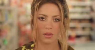 هل تلمح شاكيرا لبيكيه فى أغنيتها الجديدة.. فيديو
