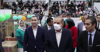 محافظ كفر الشيخ يشهد احتفالية تجهيز 100 عروسة لمؤسسة حياة كريمة ويشيد بالمبادرة.. فيديو