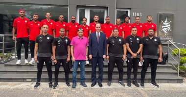 سفير مصر فى موزمبيق يزور مقر بعثة منتخب الشاطئية
