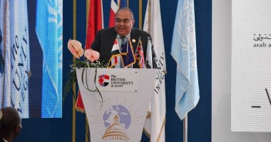 الجامعة البريطانية وبرنامج الأمم المتحدة الإنمائي يختتمان فعاليات النموذج الدولي لمحاكاة قمة المناخ بحضور الدكتور محمود محي الدين 