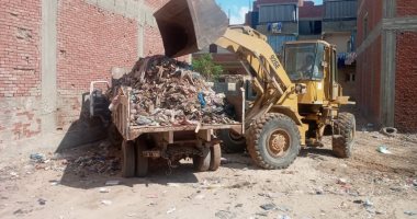 الوحدات المحلية بالإسماعيلية ترفع 7190 طن مخلفات خلال أسبوع.. صور