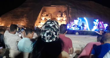 عزف موسيقى عالمى فى ساحة معبد أبوسمبل تزامنا مع احتفالات تعامد الشمس.. صور