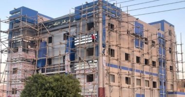 محافظ سوهاج يتابع الموقف التنفيذى لمشروع إنشاء "المركز الطبي" بحى الكوثر.. صور