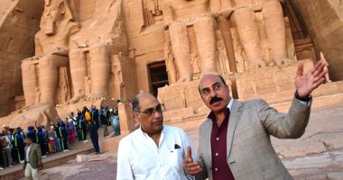 محافظ أسوان: 3 آلاف سائح وزائر مصرى شاهدوا تعامد الشمس بأبو سمبل.. صور