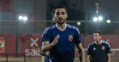 الأهلي يبدأ ترتيبات سفر كريم فؤاد للنمسا لإجراء جراحة الرباط الصليبي 
