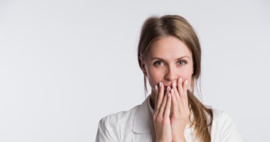 أخلاقنا الجميلة.. 6 قواعد للتعامل بشكل صحيح مع أصحاب التلعثم "التنمر ممنوع"