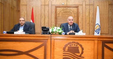 محافظ قنا يطلق إشارة بدء عمل وحدات الطعام المتنقلة بميادين المحافظة
