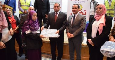 رئيس جامعة بني سويف: توزيع 51 لاب توب على أبناء كلية ذوي الاحتياجات الخاصة