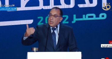 رئيس الوزراء: عدم توفير السكن اللائق أدى لظهور مناطق عشوائية وغير آمنة