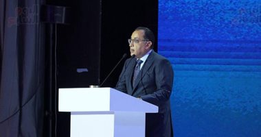 رئيس الوزراء يستعرض مقالة الكاتب الكبير نجيب محفوظ عن المؤتمر الاقتصادى عام 1982