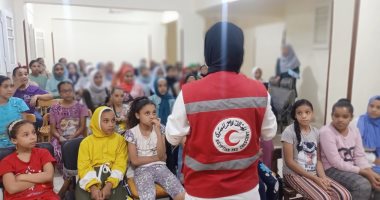 الهلال الأحمر بالأقصر يعقد ورشة عمل لدعم فتيات أرمنت ضمن مبادرة "سلوك".. صور